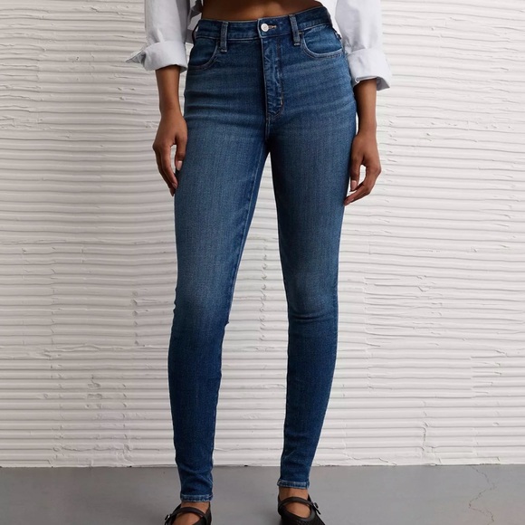 American Eagle Dream Jean - Picture 3 of 4